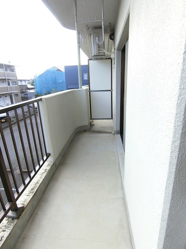 バルコニー　※同棟同型内観写真、現状優先となります。