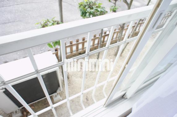 バルコニー　朝日が差し込みます。