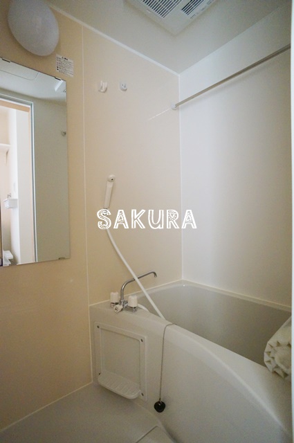 バス・シャワールーム　日々の疲れを癒すお風呂です♪