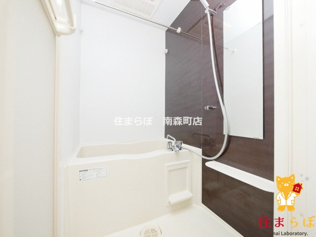 バス・シャワールーム　「見た目じゃなく、心に“しっくりくる”を大切に。」