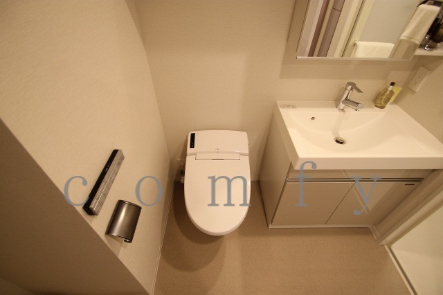 トイレ　ウォシュレット付きトイレ