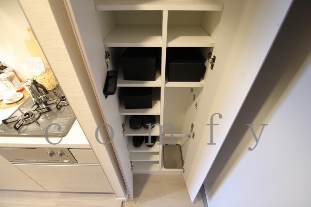 収納　玄関シューズボックス