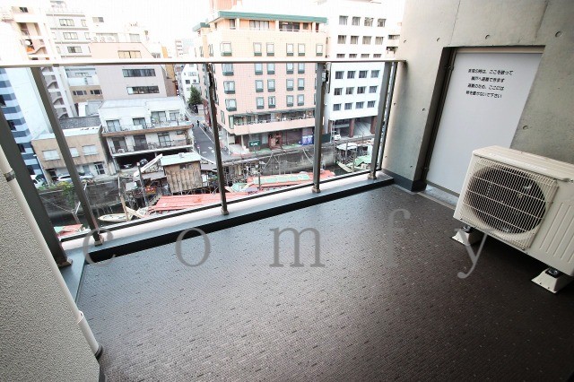 バルコニー　ワイドバルコニー