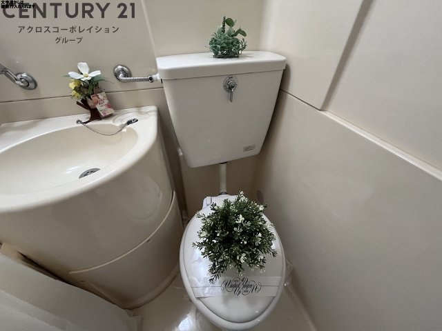 トイレ　浴室内にトイレがあります☆