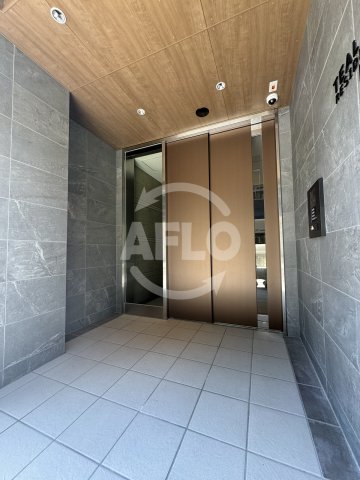 エントランス　TEAL RESIDENCE　BAY　エントランス