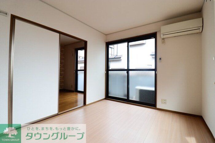 居室・リビング　※別号室参考写真です