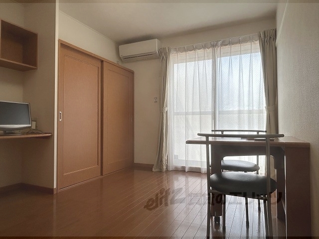 居室・リビング　洋室