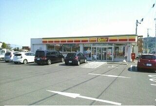 コンビニ　デイリーヤマザキ 高松六条町店（コンビニ）まで550m