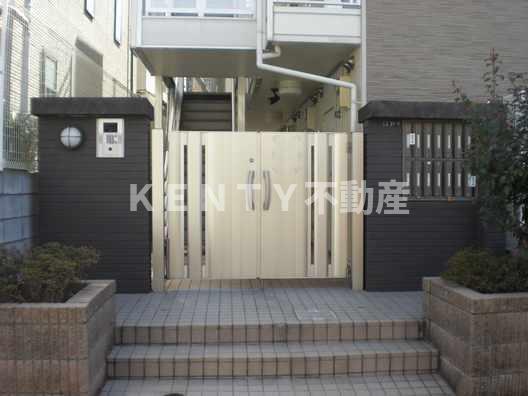 エントランス　建物の内部です