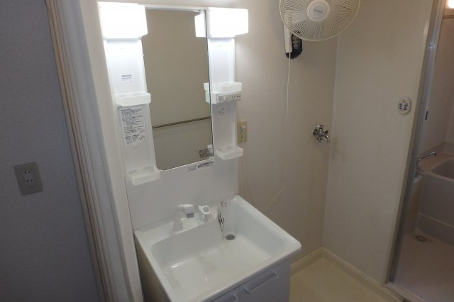 洗面設備　現状と異なる場合は現状優先となります