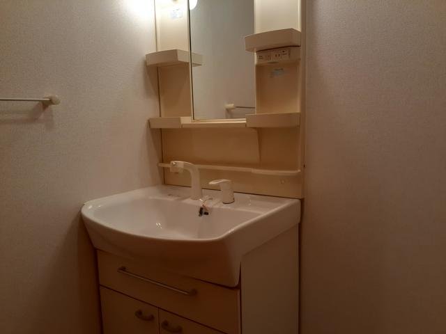 洗面設備　忙しい朝には欠かせない洗面所です