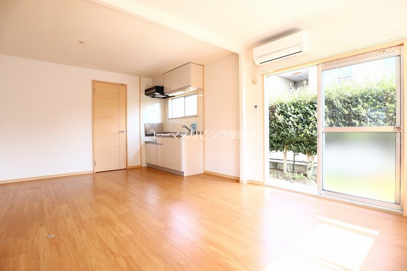 居室・リビング　102号室写真