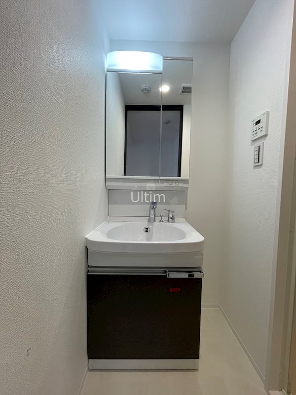 洗面設備　別室の画像です、ご参考までに