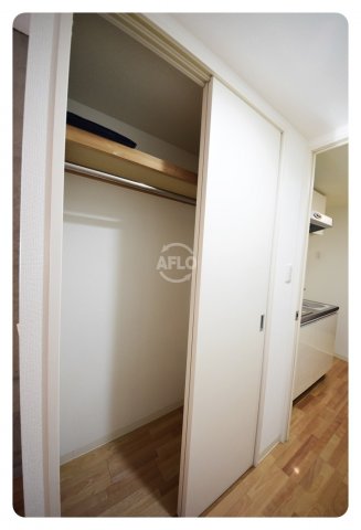 収納　エグゼ難波東　クローゼット