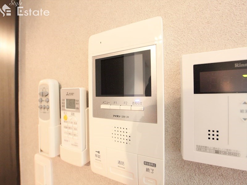 セキュリティ　モニター付きインターホン