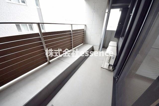 バルコニー　弊社ではオンライン対応・現地対応可能です♪