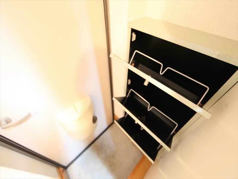 玄関　玄関　シューズボックス有り