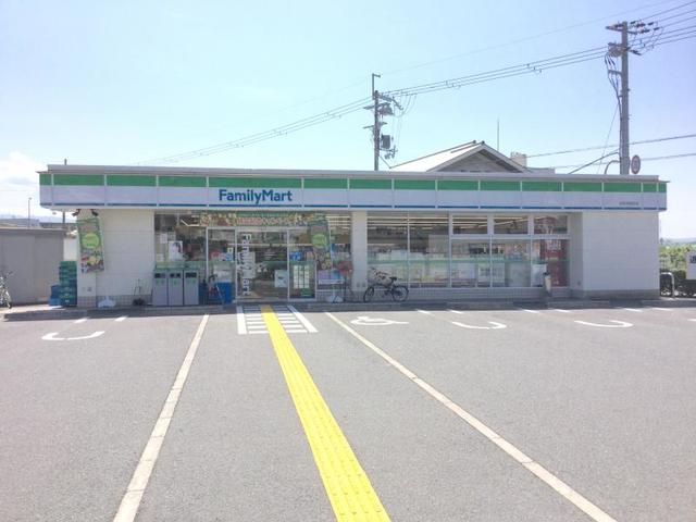 コンビニ　ファミリーマート泉佐野鶴原店（コンビニ）まで1300m