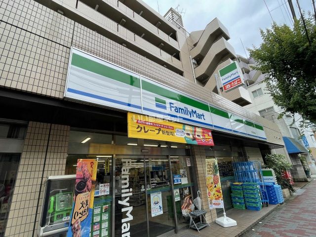 コンビニ　ファミリーマート 杉並和泉店（コンビニ）まで275m