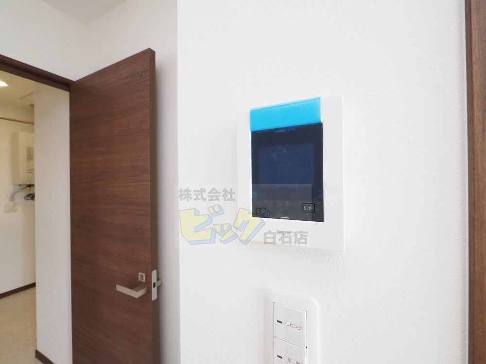 セキュリティ　防犯面で安心のＴＶモニターホン設備が付いています♪