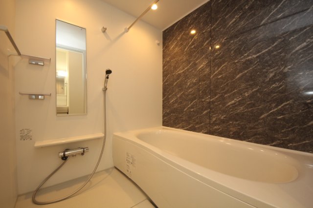 バス・シャワールーム　日々の暮らしに欠かせないお風呂です