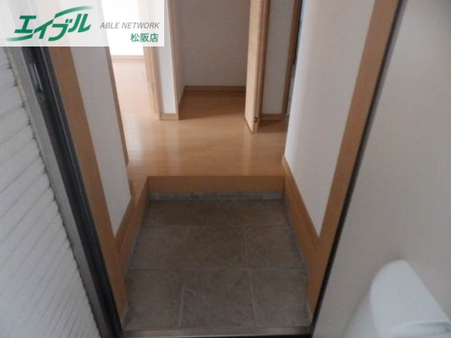 玄関　同型参考写真