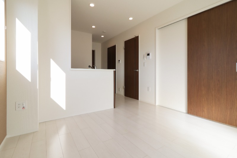 居室・リビング　図面と現状に相違がある場合には現状を優先