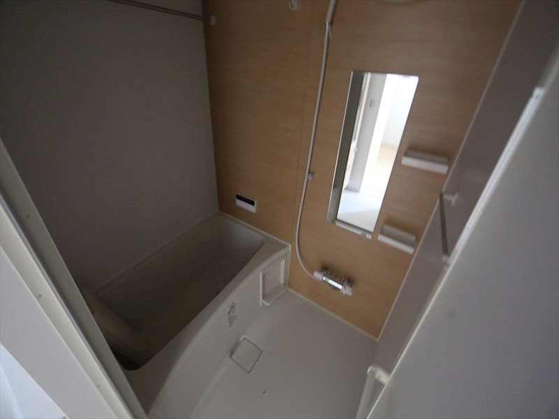 バス・シャワールーム　浴室暖房乾燥機付　追い焚き・オートバス機能付お風呂