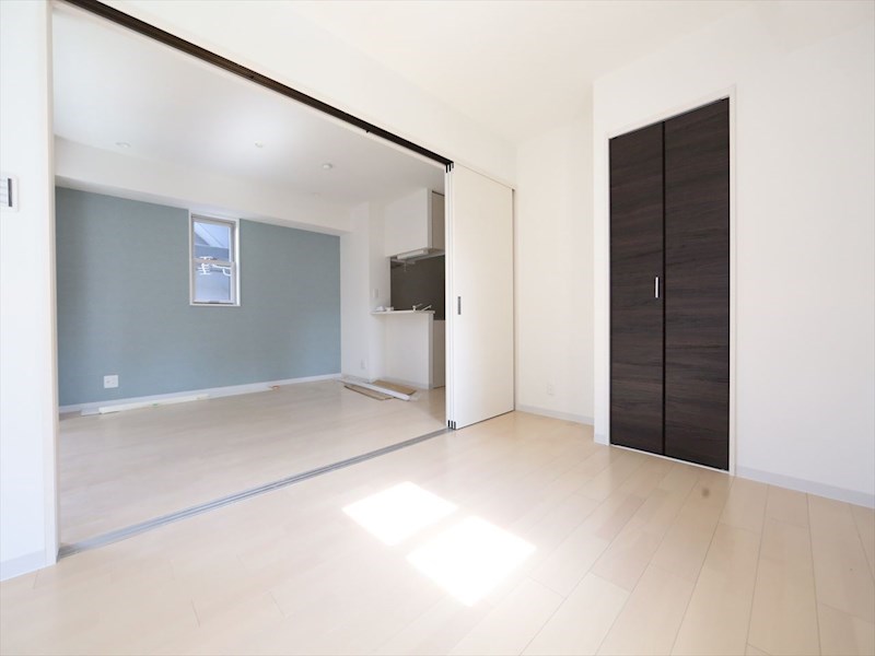 その他部屋・スペース　ＬＤＫ13.6帖　洋室6帖　つなげても仕切っても使えます