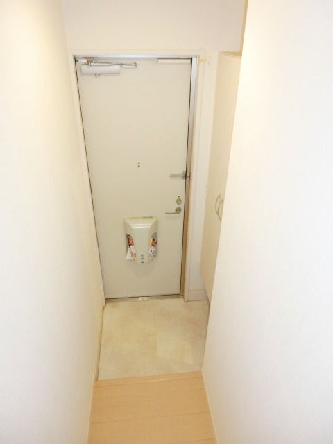 玄関　玄関収納もたっぷりです