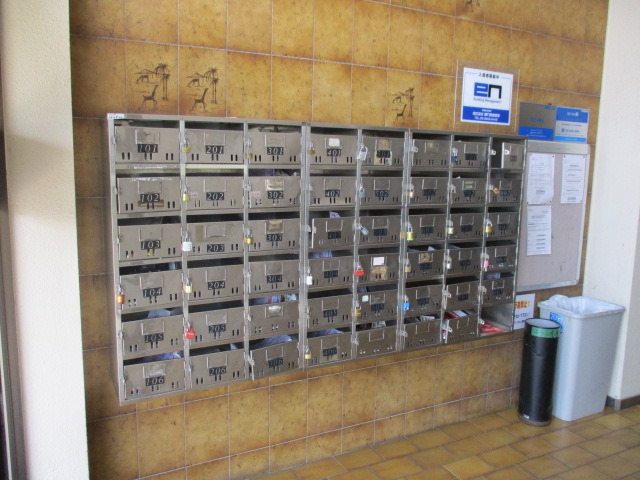 エントランス　集合ポストです