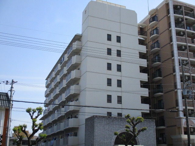 建物外観　きれいな外観です