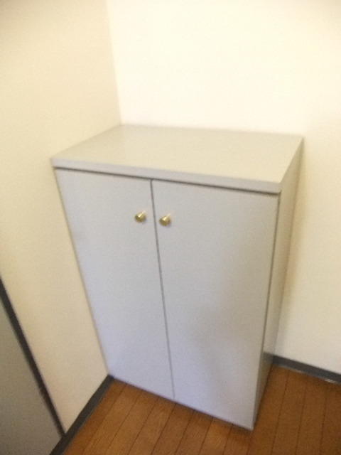 玄関　※別号室参考写真