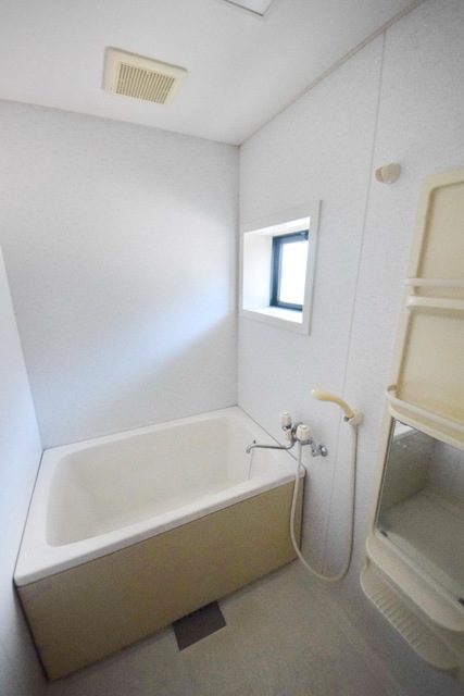 バス・シャワールーム　～疲れを癒しましょうっ～