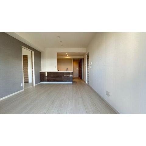 居室・リビング　室内