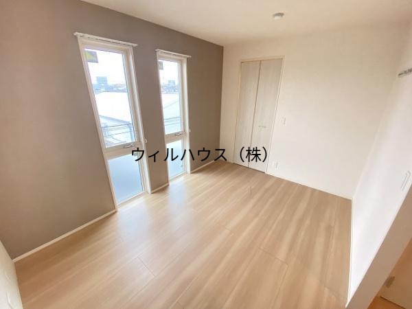 その他部屋・スペース　明るい洋室！