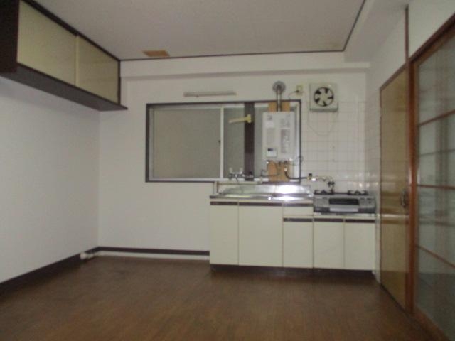 居室・リビング　家族団らんの食卓をどうぞ！