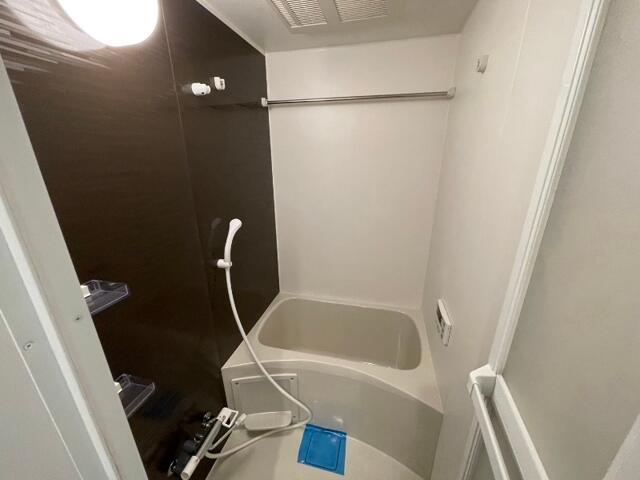 バス・シャワールーム　?