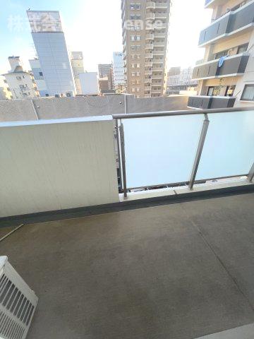 バルコニー　バルコニーからの眺めを楽しみながら食事をしませんか