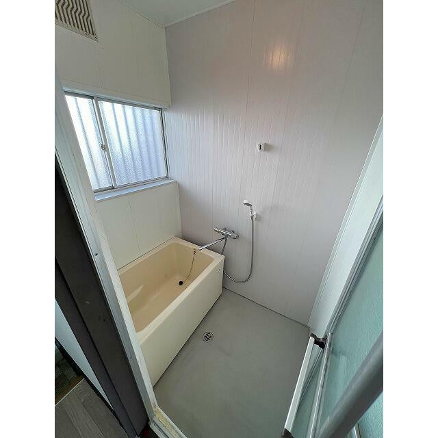 バス・シャワールーム　エコ水栓付き浴室