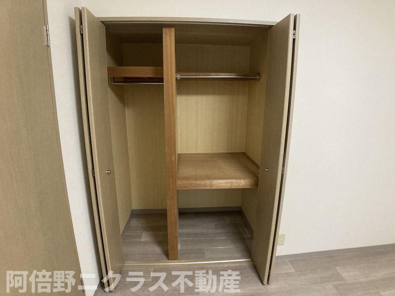 収納　内装は別部屋の参考写真です。