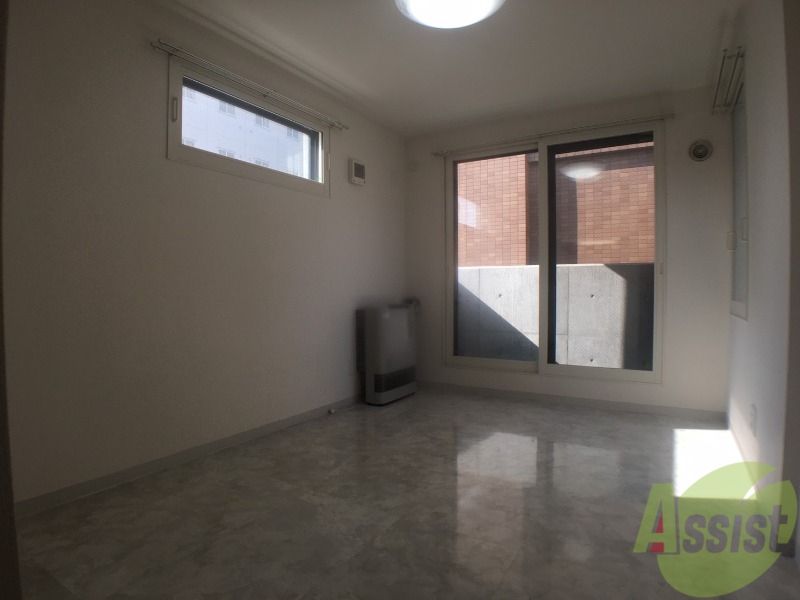 居室・リビング　広くてキレイなお部屋が広がっていて、充実した生活が送れそう。