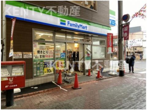 コンビニ　ファミリーマート 大田区雑色駅前店（コンビニ）まで212m