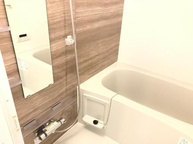 バス・シャワールーム　バス（イメージ）