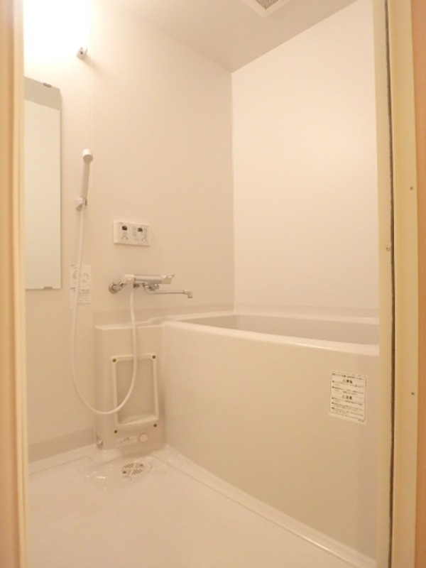 バス・シャワールーム　図面と現状に相違がある場合には現状を優先