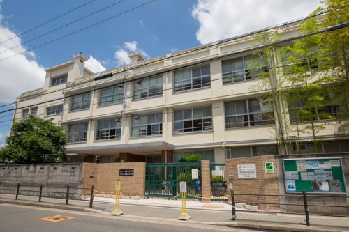 小学校　大阪市立西淡路小学校（小学校）まで864m