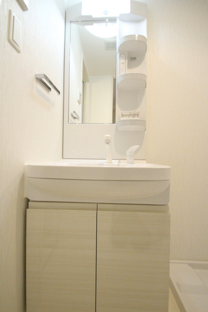 洗面設備　※同号室別室の参考写真です。