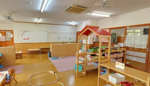 幼稚園・保育園　あけぼの保育園（幼稚園・保育園）まで616m