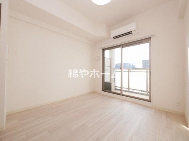 居室・リビング　スタンダードな洋室です