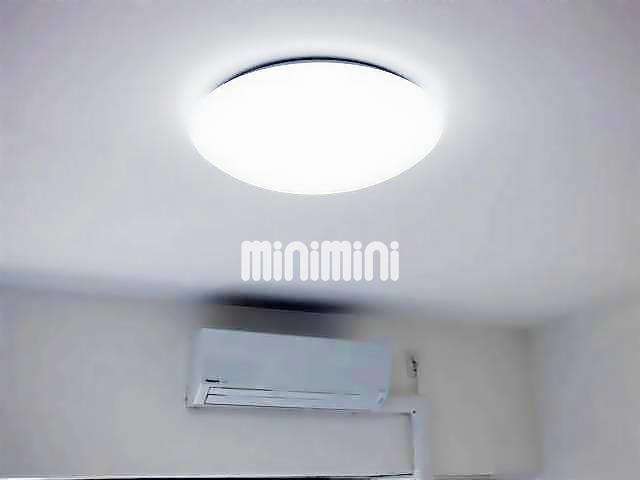 その他設備　エアコン、照明付き